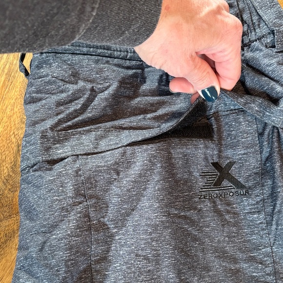 NWOT ZeroXposur Men's Dark Gray Snow Pants - Picture 8 of 13